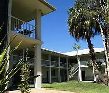 Hotel Friday On The Beach Byron Bay