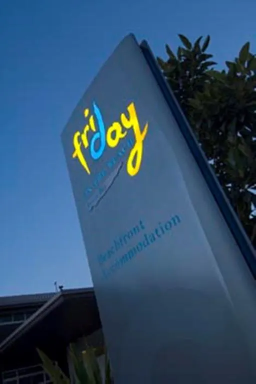 Hotel Friday On The Beach Byron Bay